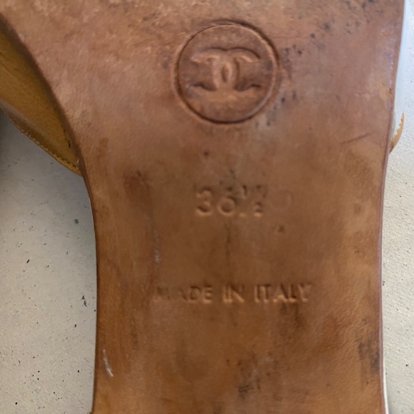 Chanel brown white leather heels mules slip ons slides 36.5 - Picture 8 of 8